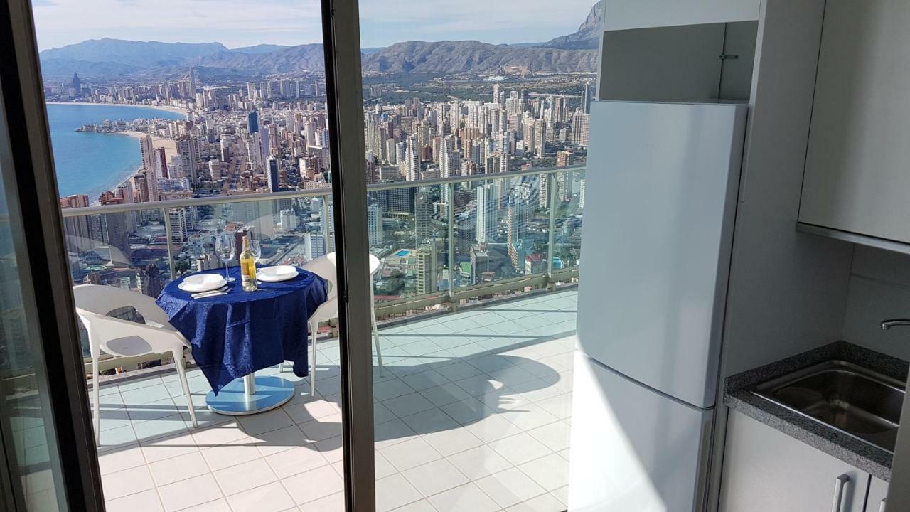 Luxury Apartment On The 40Th Floor With Amazing Views 베니돔 외부 사진